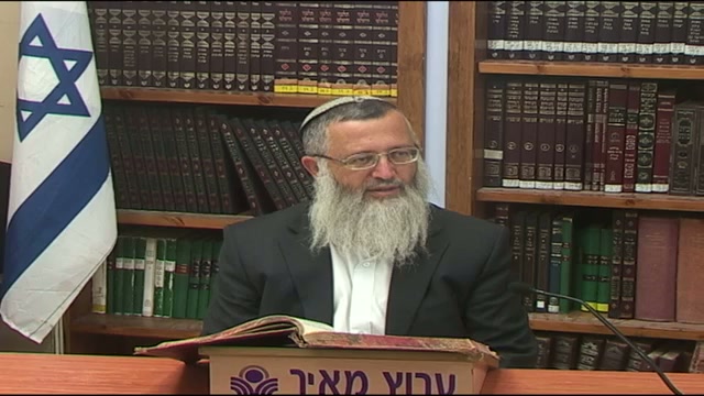 חובת הלימוד ביום ובלילה בבית ובבית המדרש ובקול