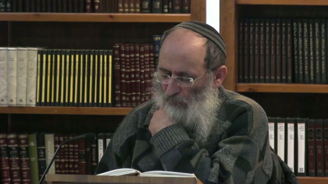 המתח שבין הלימוד והתפילה - מניחים חיי עולם ועוסקים בחיי שעה?