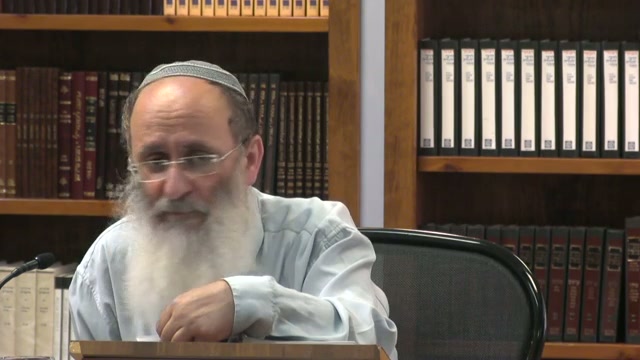הגישה ההתחלתית לקיום המצווה - יראה ובשלב המתקדם - אהבה