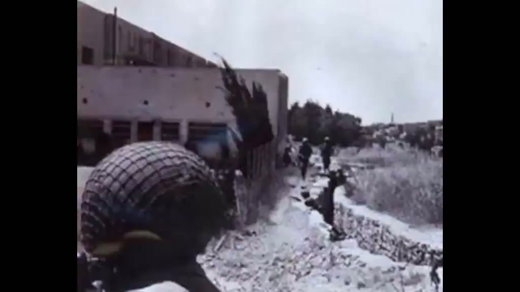 יש אבנים עם לב אדם - סרטון על שחרור ירושלים בתמונות בעריכת יובל גינזבורג